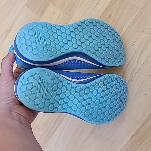 SKECHERS SKECH-AIR ELEMENT PURELY AQUA MINT LACES (BIG KID) Size 11 - Picture 7 of 8